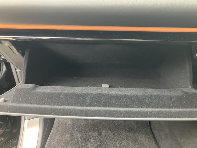 ���i�O���[�u�{�b�N�X���g�p���Ȃ��Y��ȏ�Ԃ�ۂ��Ă���܂��B