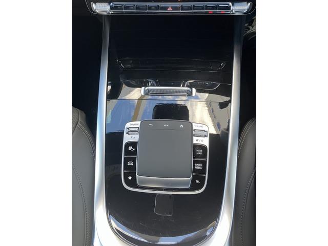 �Z���^�[�R���\�[�������Y��ȏ�Ԃ�ۂ��Ă���܂��B