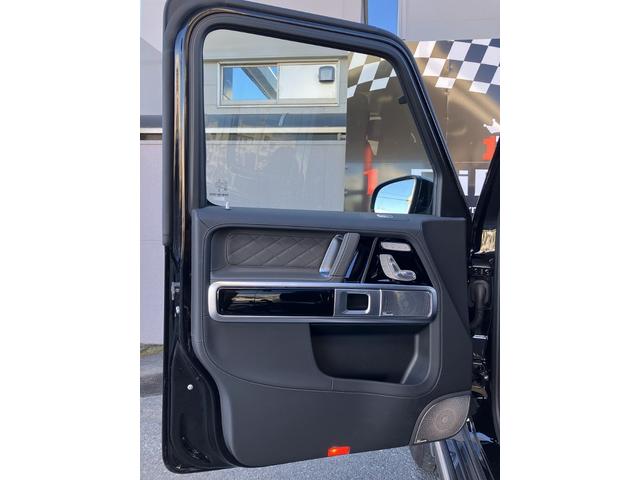 ����ȑ��h�A���Y��ȏ�Ԃ�ۂ��Ă���܂��B