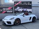 ７１８スパイダー ７１８スパイダー　新車並行　左Ｈ　６ＭＴ　スパイダークラシックインテリア　カーボンフルバケット　ＰＤＬＳ　サテンプラチナ純正２０インチＡＷ　シートヒーター　　電動可倒式ドアミラー　パークアシスタンス　アップルカープレイ（2枚目）