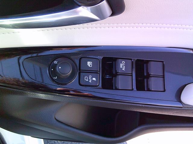 MAZDA2 15S 100周年特別記念車 衝突被害軽減ブレーキ ナビ/テレビ/CD/DVD USB/ブルートゥース 360度カメラ ETC レーダークルーズコントロール ハーフレザーシート シートヒータ ブラインドスポットモニタ 全国1年保証(29枚目)