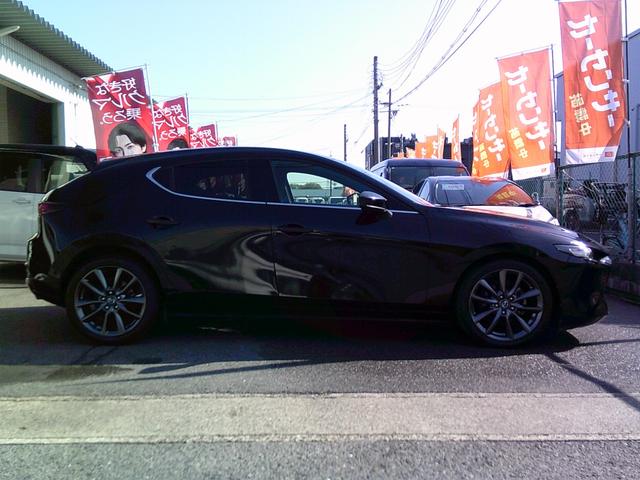 ＭＡＺＤＡ３ファストバック １５Ｓツーリング　スマートブレーキサポート　ＳＤナビ　地デジ／ＣＤ／ＤＶＤ／ＢＴ／ＵＳＢ／ＨＤＭＩ　３６０度モニター　ＥＴＣ　前後ドライブレコーダー　レーダークルーズコントロール　ドライバモニタリング　全国１年保証（9枚目）