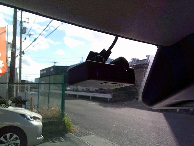 ムーヴキャンバス Gメイクアップリミテッド SAIII 衝突被害軽減ブレーキ 純正ナビ 地デジ/CD/DVD ブルートゥース パノラミックビューモニター ETC ドライブレコーダー LEDヘッドランプ LEDフォグランプ オートライト 全国1年保証(22枚目)