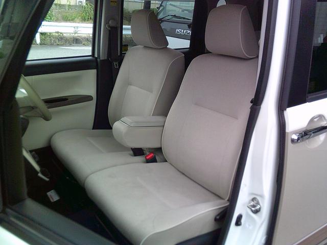 ムーヴキャンバス Gメイクアップリミテッド SAIII 衝突被害軽減ブレーキ 純正ナビ 地デジ/CD/DVD ブルートゥース パノラミックビューモニター ETC ドライブレコーダー LEDヘッドランプ LEDフォグランプ オートライト 全国1年保証(29枚目)