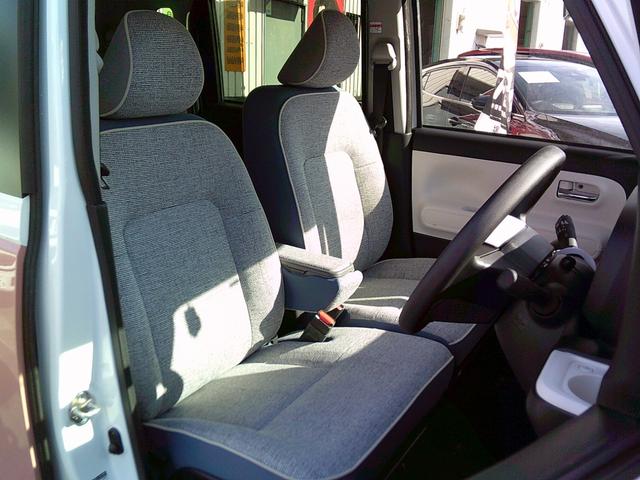 ムーヴキャンバス ストライプスＧ　スマートアシスト　純正ナビ　ＴＶ／ＣＤ／ＤＶＤ　ＵＳＢ／ブルートゥース　パノラミックビューモニター　ドライブレコーダー　シートヒーター　スマートキー　ＬＥＤライト　オートライト　新車保証継承（10枚目）