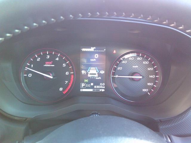 まだ走行距離も８３００ｋｍです。過去の点検記録も残っています。大事にメンテナンスもされていて状態も良好です。内外装もとてもキレイです。当店お勧めの一台です。