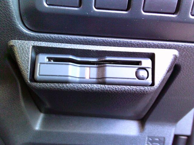 ＥＴＣも純正オプション品を装備しています。多機能なＥＴＣ２．０です。当店はＥＴＣセットアップ店です。再セットアップもお任せください。