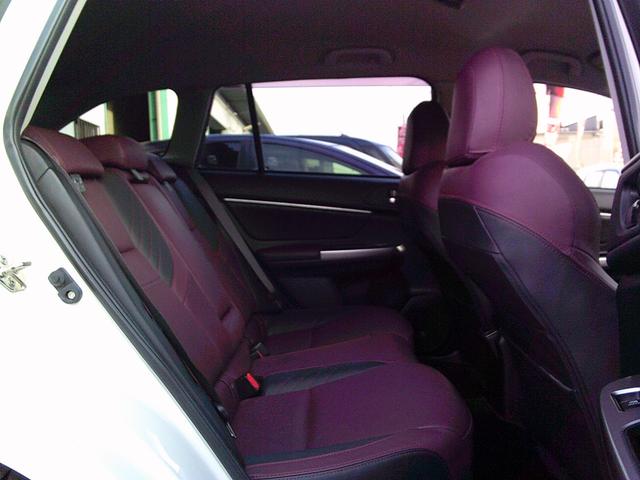 レヴォーグ １．６ＳＴＩスポーツアイサイト　アドバンスドセイフティパッケージ　純正ナビ　地デジ／ＣＤ／ＤＶＤ　ブルートゥース　バックカメラ　ＥＴＣ　ドラレコ　追従式クルーズコントロール　アクティブレーンキープ　レザーシート　全国１年保証（29枚目）