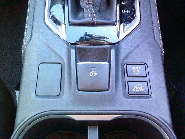 ＸＶ ２．０ｉ－Ｌ　アイサイト　ダイアトーンサウンドナビ　ＣＤ／ＤＶＤ再生　ブルートゥース　バックカメラ　ＥＴＣ　ドライブレコーダー　追従式クルーズコントロール　後退時アシストブレーキ　後側方警戒システム　ルーフレール　全国１年保証（18枚目）