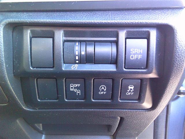 ＸＶ ２．０ｉ－Ｌ　アイサイト　ダイアトーンサウンドナビ　ＣＤ／ＤＶＤ再生　ブルートゥース　バックカメラ　ＥＴＣ　ドライブレコーダー　追従式クルーズコントロール　後退時アシストブレーキ　後側方警戒システム　ルーフレール　全国１年保証（22枚目）