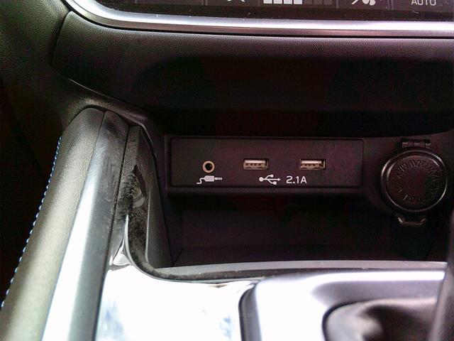 �t�r�a�ł̓��͒[�q�Ƃ`�t�w�̓��͒[�q���������܂��B