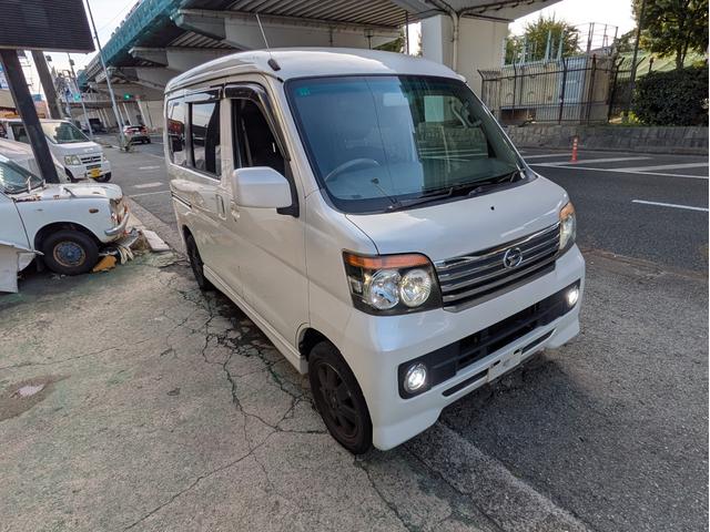 入庫時オイル交換やその他部品交換点検し、走行距離１９万キロと多いので走行距離２５０キロ程試走しました、現在問題なく元気に走りエアコンも効いていますので掲載致しました。