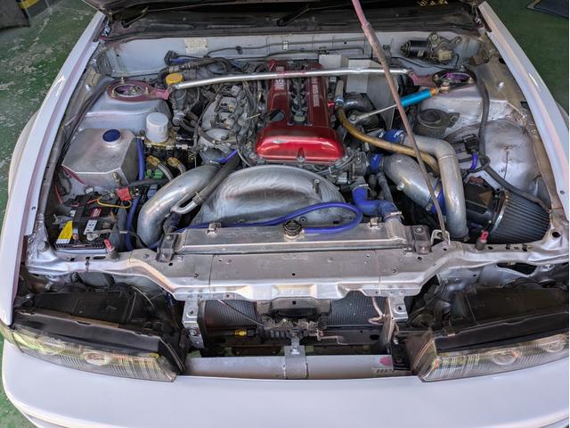 シルビア Ｋ’ｓ　クラブセレクション　ＳＲ２０ＤＥＴターボ５ＭＴ　社外ＬＳＤ　サンルーフ　Ｔ５１７タービン　エキマニ　ニスモインジェクター　Ｚ３２エアフロ　ＨＰＩインタークーラー　ＨＰＩアルミラジエーター　エレメント移動式オイルクーラー（10枚目）