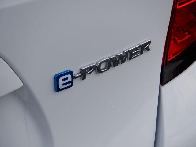 e-パワー B スマートキー バックカメラ 横滑り防止装置 ETC 盗難防止システム キーレスエントリー メモリーナビ 衝突安全ボディ ABS オートエアコン ナビ エアバッグ パワステ パワーウインドウ 衝突回避(20枚目)