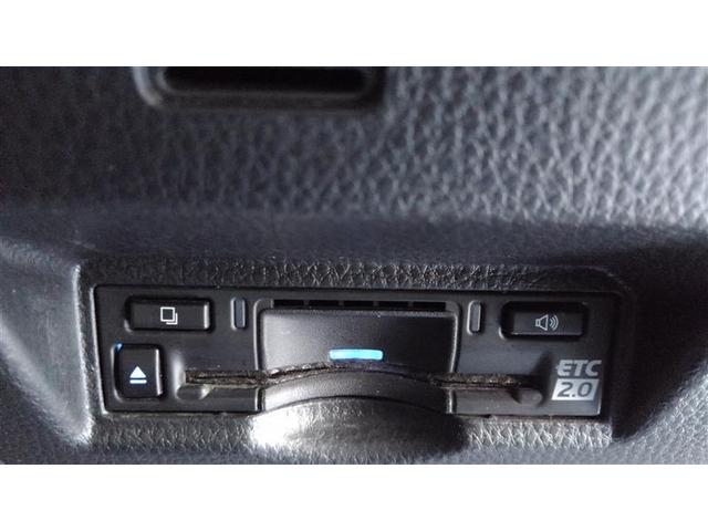 ノア ハイブリッドＳ－Ｚ　横滑り防止機能　エアバッグ　アイドリングストップ　オートクルーズコントロール　地デジ　両側自動ドア　ダブルエアコン　スマートエントリー　ＬＥＤランプ　バックモニター　メモリナビ　３列シート　ＥＴＣ付き（17枚目）