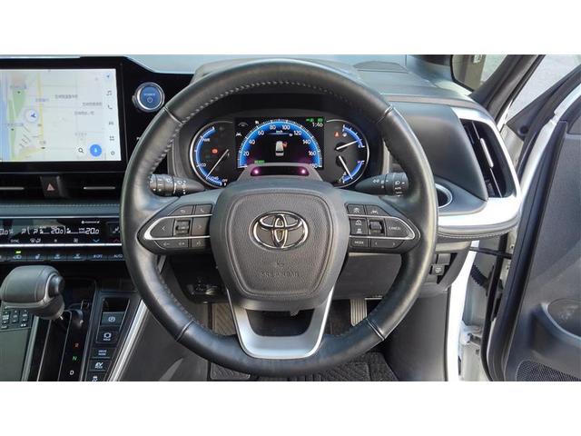 ノア ハイブリッドＳ－Ｚ　横滑り防止機能　エアバッグ　アイドリングストップ　オートクルーズコントロール　地デジ　両側自動ドア　ダブルエアコン　スマートエントリー　ＬＥＤランプ　バックモニター　メモリナビ　３列シート　ＥＴＣ付き（18枚目）