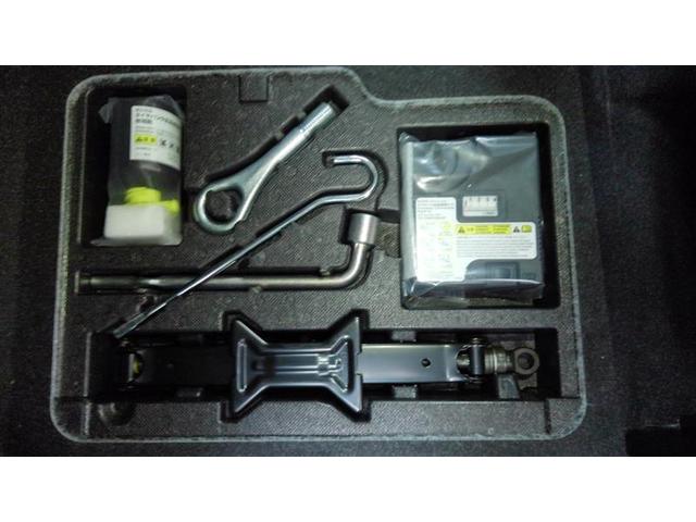 ルーミー カスタムG アイドリング 両側電動SD LEDヘット バックビューモニター 衝突回避ブレーキ フルフラット 地デジ スマートキー メモリナビ クルーズコントロール DVD ETC ドライブレコーダー 1オーナー(34枚目)