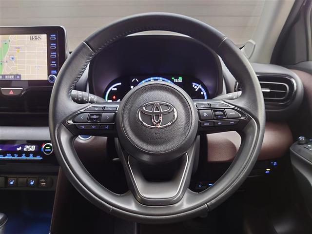 ヤリスクロス ハイブリッドZ ドライブレコーダ インテリジェントキー アルミホイル LEDライト リアカメラ ナビ クルーズコントロール 横滑り防止システム メモリーナビゲーション 電動シ-ト パワステ オートエアコン キーフリー(15枚目)