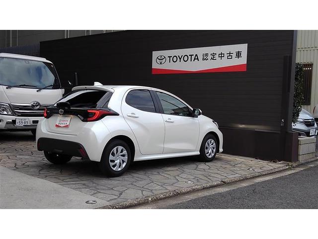 ヤリス G Bカメラ エアコン 地デジ スマートキー&プッシュスタート ドライブレコーダー LEDヘッド メモリーナビゲーション イモビ 横滑り防止システム クルーズC ABS パワーウィンドウ 1オーナー(5枚目)