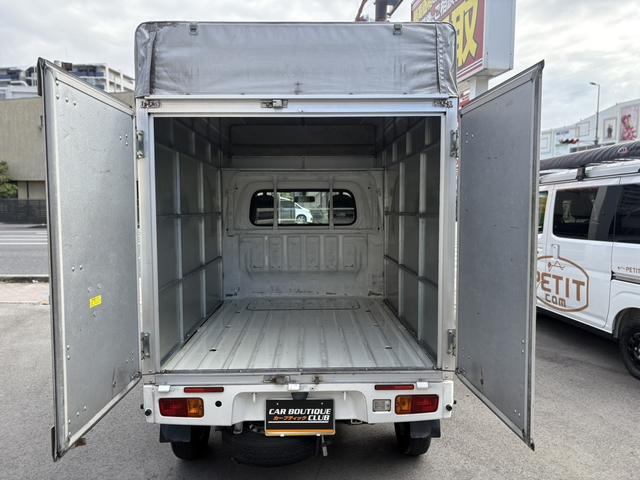 ハイゼットトラック スタンダード　宮崎ボディー製アルミパネル幌　キャビン上部積込スペース　カマチ脱着可　鍵付き観音扉　キーレス　ＷＳＲＳエアバック　５ＭＴ　ドアバイザー　エアコン　タイミングチェーン式エンジン（18枚目）