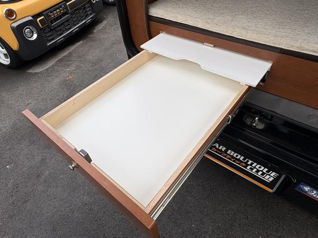 便利な引き出し収納も付いてます☆