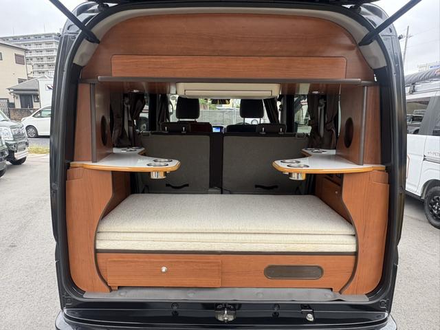 ４名乗車時のリアスペースです！