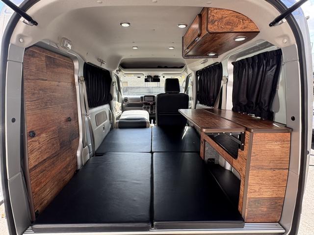 車中泊やクルマ旅に便利な機能が付いた仕様になってます☆