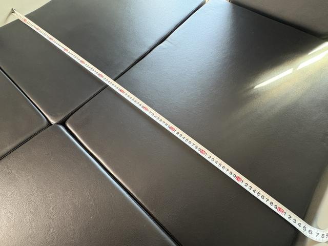 ベット幅　約１，２５０ｍｍ　大人２人が就寝可能です☆