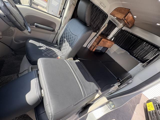 助手席シートを畳んだ状態です！