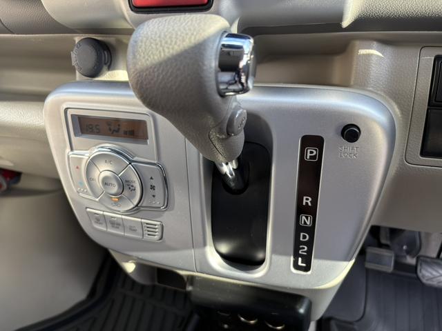 エブリイワゴン ＰＺターボ　ｐｌｕｓｌｉｎｅ仕様　フロントバンパー・リアバンパー・リフトアップ・ＨＩＧＨＳＴＹＬＥマフラー・テールランプ・　ＬＥＤナンバー移動キット・牽引フック　フロントガードバー　ルーフラック　フルセグナビ（43枚目）