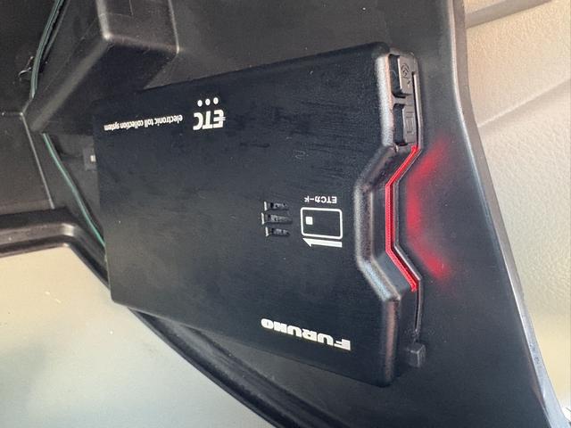 エブリイワゴン ＰＺターボ　ｐｌｕｓｌｉｎｅ仕様　フロントバンパー・リアバンパー・リフトアップ・ＨＩＧＨＳＴＹＬＥマフラー・テールランプ・　ＬＥＤナンバー移動キット・牽引フック　フロントガードバー　ルーフラック　フルセグナビ（47枚目）