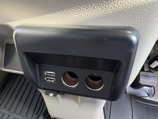 エブリイワゴン ＰＺターボ　ｐｌｕｓｌｉｎｅ仕様　フロントバンパー・リアバンパー・リフトアップ・ＨＩＧＨＳＴＹＬＥマフラー・テールランプ・　ＬＥＤナンバー移動キット・牽引フック　フロントガードバー　ルーフラック　フルセグナビ（48枚目）