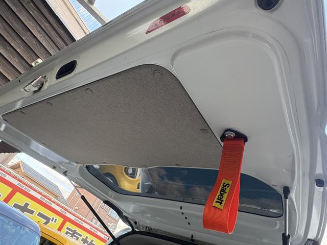 エブリイワゴン ＰＺターボ　ｐｌｕｓｌｉｎｅ仕様　フロントバンパー・リアバンパー・リフトアップ・ＨＩＧＨＳＴＹＬＥマフラー・テールランプ・　ＬＥＤナンバー移動キット・牽引フック　フロントガードバー　ルーフラック　フルセグナビ（57枚目）