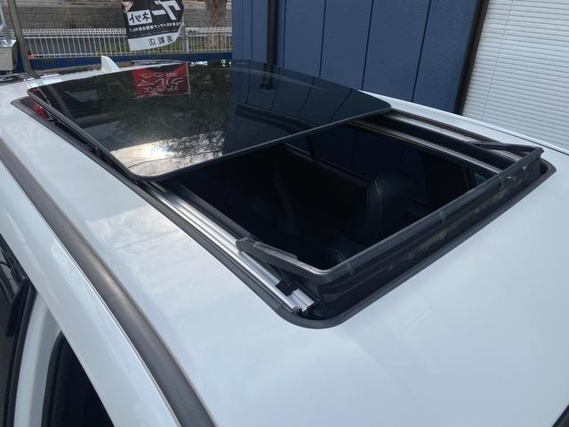 ハリアー プレミアム　４ＷＤ　サンルーフ　純正フルセグナビ　バックカメラ　ＥＴＣ　黒革シート　パワーシート　シートヒーター　パワーバックゲート　オートクルーズ　ＬＥＤヘッドライト　スマートキー　全国１年保証（17枚目）