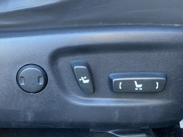 ＮＸ ＮＸ３００ｈ　プリクラッシュ　メーカーナビ　バックカメラ　ＥＴＣ　プッシュスタート　スマートキー　ＬＥＤヘッドライト　パワーシート　パワーバックドア　ステアリングリモコン　レーダークルーズコントロール　全国１年保証（18枚目）