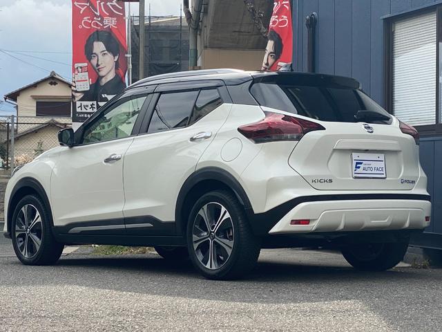 キックス Ｘ　ツートンカラー　ｅパワー　プロパイロット　純正フルセグナビ　デジタルミラー　全方位モニター　インテリジェントキー　プッシュスタート　ステアリングヒーター　ＬＥＤヘッドライト　全国一年保証（8枚目）