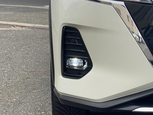 キックス Ｘ　ツートンカラー　ｅパワー　プロパイロット　純正フルセグナビ　デジタルミラー　全方位モニター　インテリジェントキー　プッシュスタート　ステアリングヒーター　ＬＥＤヘッドライト　全国一年保証（13枚目）