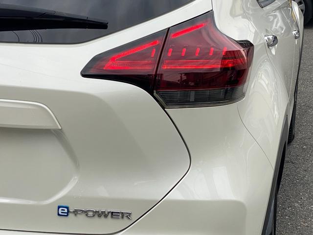 キックス Ｘ　ツートンカラー　ｅパワー　プロパイロット　純正フルセグナビ　デジタルミラー　全方位モニター　インテリジェントキー　プッシュスタート　ステアリングヒーター　ＬＥＤヘッドライト　全国一年保証（16枚目）