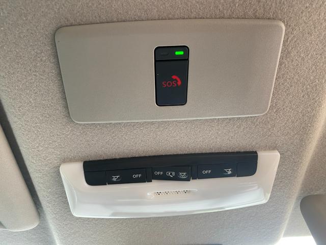 キックス Ｘ　ツートンカラー　ｅパワー　プロパイロット　純正フルセグナビ　デジタルミラー　全方位モニター　インテリジェントキー　プッシュスタート　ステアリングヒーター　ＬＥＤヘッドライト　全国一年保証（36枚目）