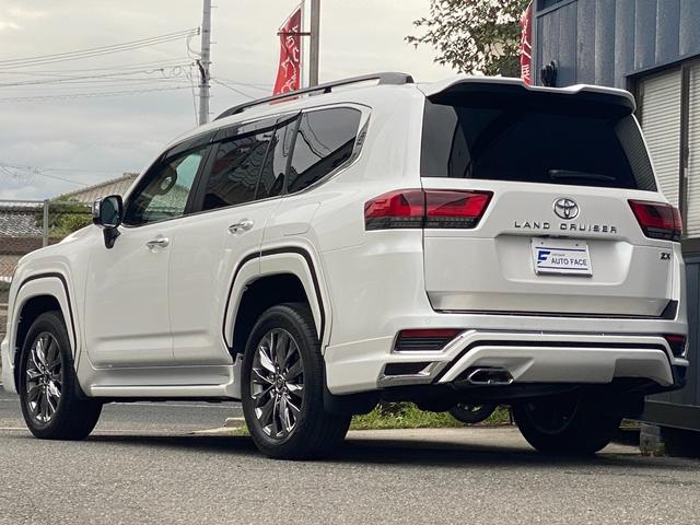 ランドクルーザー ＺＸ　ワンオーナー　禁煙車　リアエンターテイメントシステム　ＪＢＬサウンドシステム　パノラミックビューモニター（7枚目）