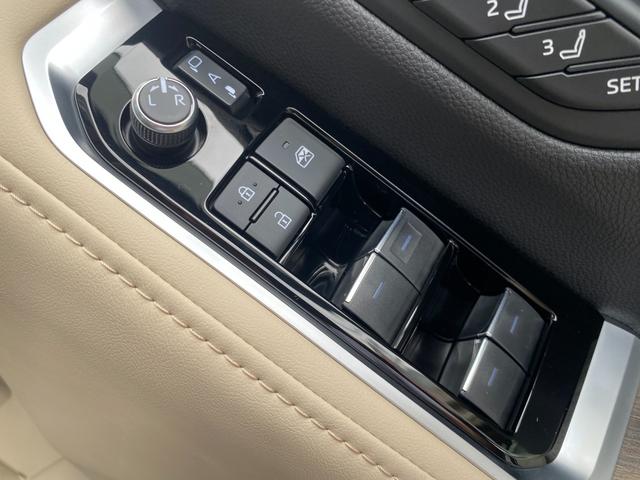 ランドクルーザー ＺＸ　ワンオーナー　禁煙車　リアエンターテイメントシステム　ＪＢＬサウンドシステム　パノラミックビューモニター（47枚目）