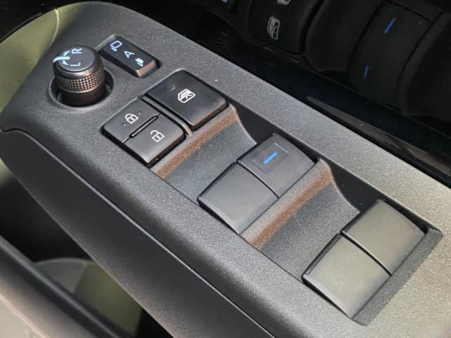アクア Ｚ　純正１０．５型ディスプレイ　全周囲カメラ　セーフティセンス　ブラインドスポットモニター　レーダークルーズ　前後ドラレコ　ＥＴＣ　禁煙車　ＬＥＤヘッド＆フォグ　オートマチックハイビーム　全国保証（41枚目）