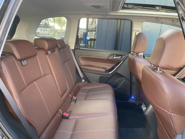 フォレスター ２．０ＸＴ　アイサイト　ブラウンレザーセレクション　サンルーフ　ケンウッドフルセグナビ　バックカメラ　ＥＴＣ　シートヒーター　　パワーシート　パワーバックゲート　スマートキー　プッシュスタート　クルーズコントロール　ＬＥＤヘッドライト　全国１年保証（19枚目）