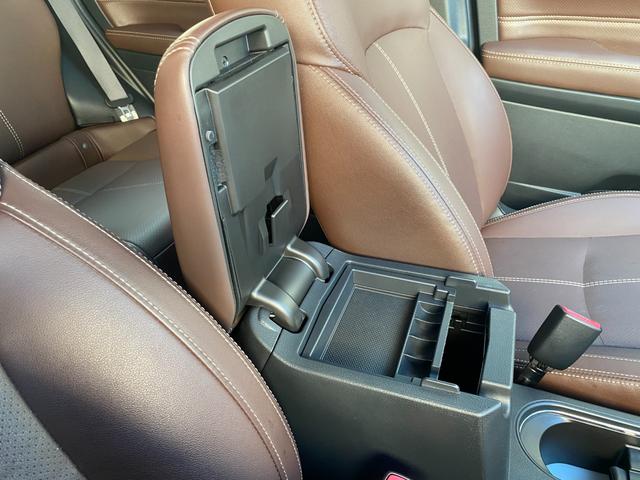 フォレスター ２．０ＸＴ　アイサイト　ブラウンレザーセレクション　サンルーフ　ケンウッドフルセグナビ　バックカメラ　ＥＴＣ　シートヒーター　　パワーシート　パワーバックゲート　スマートキー　プッシュスタート　クルーズコントロール　ＬＥＤヘッドライト　全国１年保証（36枚目）