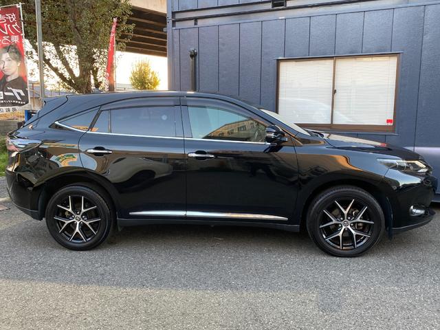 ハリアー プレミアム　スタイルアッシュ　純正フルセグナビ　フルセグＴＶ　バックカメラ　ビルトインＥＴＣ　Ｂｌｕｅｔｏｏｔｈ　シートヒーター　ステリモ　オートクルーズ　プッシュスタート　パワーバックドア　ＬＥＤヘッドライト　全国１年保証（4枚目）