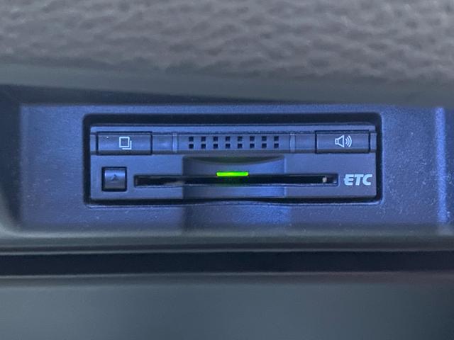 ハリアー プレミアム アルパイン9インチナビ フルセグTV バックカメラ ビルトインETC Bluetooth ステリモ オートクルーズ プッシュスタート スマートキー パワーバックドア LEDヘッドライト 全国1年保証(28枚目)