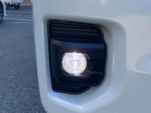 ハイエースワゴン GL 登録未使用車 10人乗り パワースライドドア 純正ナビ TV パノラミックビューモニター デジタルインナーミラー ステアリングリモコン プッシュスタート スマートキー LEDヘッドライト 100V(12枚目)