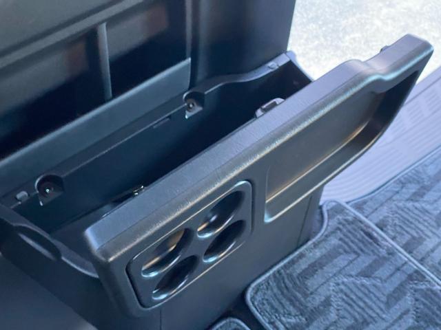 ハイエースワゴン GL 登録未使用車 10人乗り パワースライドドア 純正ナビ TV パノラミックビューモニター デジタルインナーミラー ステアリングリモコン プッシュスタート スマートキー LEDヘッドライト 100V(22枚目)