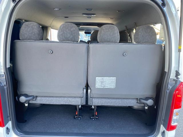 ハイエースワゴン GL 登録未使用車 10人乗り パワースライドドア 純正ナビ TV パノラミックビューモニター デジタルインナーミラー ステアリングリモコン プッシュスタート スマートキー LEDヘッドライト 100V(23枚目)