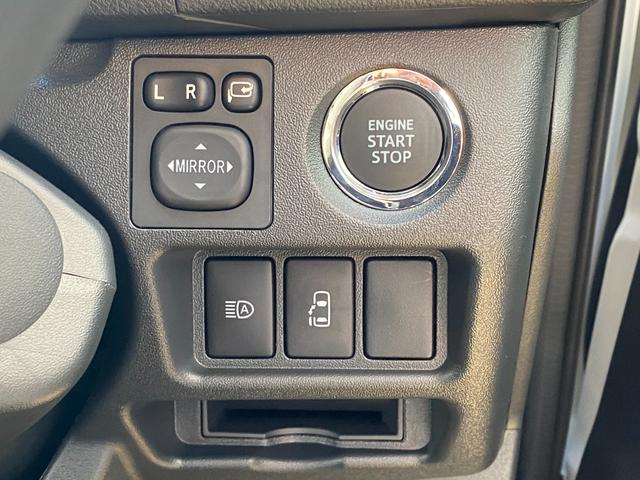 ハイエースワゴン GL 登録未使用車 10人乗り パワースライドドア 純正ナビ TV パノラミックビューモニター デジタルインナーミラー ステアリングリモコン プッシュスタート スマートキー LEDヘッドライト 100V(35枚目)